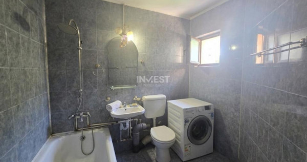 Apartament 3 camere, Decomandat, Piata Alexandru cel Bun