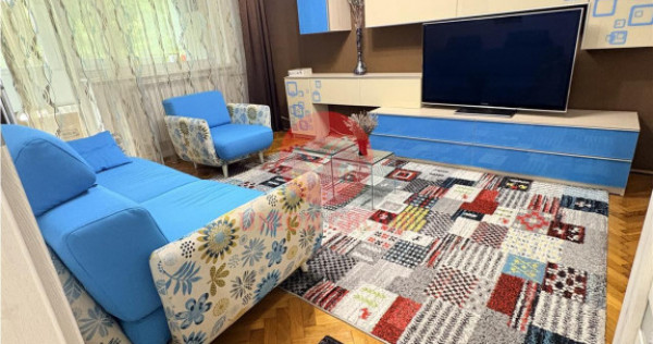 Apartament 3 Camere Decomandat cu Loc de Parcare #537;i Boxa