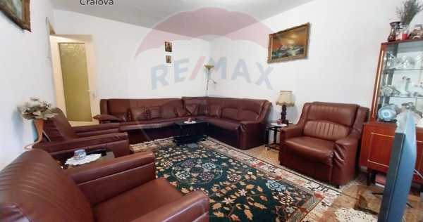 Apartament de v&acirc;nzare &icirc;n zona Profi -Valea Rosie