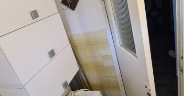 Inchiriez apartament 2 camere in cartier Galata