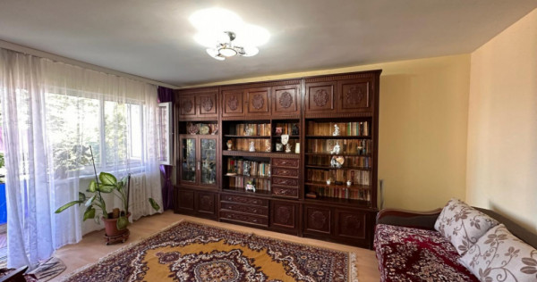 Apartament 2 camere de v&acirc;nzare &icirc;n Tomis Nord &ndash; școala 3