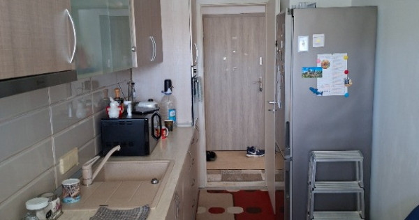 Apartament 2 camere de v&acirc;nzare mobilat-Granvia Marina