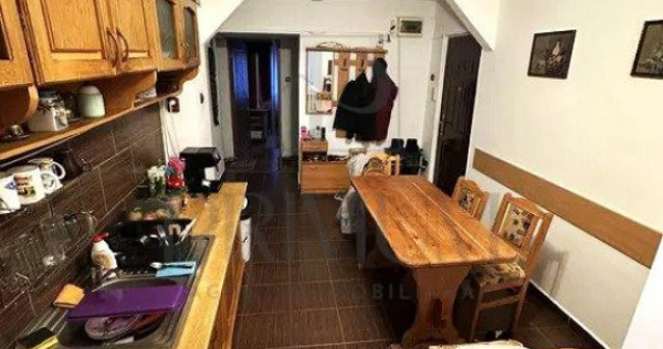 BUCOVINA - ETAJ 2 - DECOMANDAT - 4 CAMERE - 2 BAI - 2 BALCOA