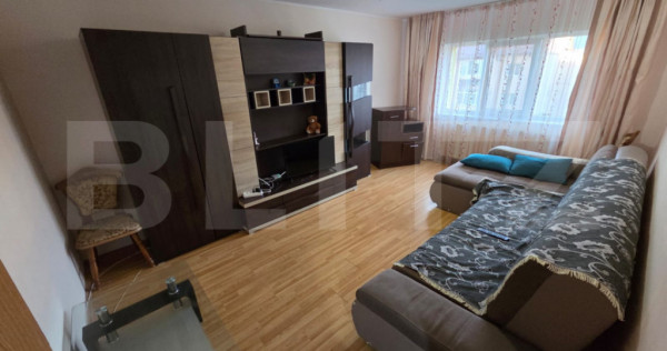 Apartament de &icirc;nchiriat, 3 camere, Dumbrava Nord