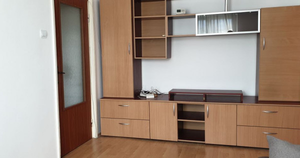 Apartament 3 camere de inchiriat Florilor