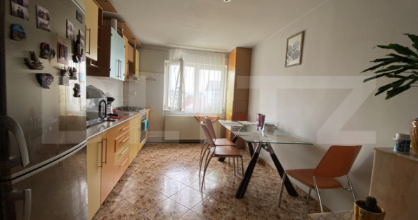 Apartament cu 2 camere, decomandat, mobilat, parcare &ndash; Șt