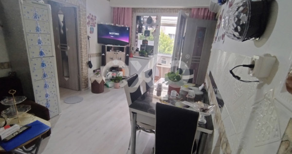 APARTAMENT 2 CAMERE TRIVALE ETAJ 2