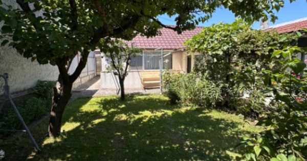 Casă de v&acirc;nzare &icirc;n zona Brătianu, Constanța &ndash; 3 camer