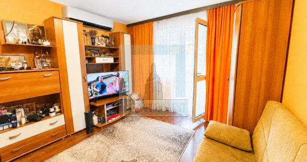De v&acirc;nzare apartament 2 camere/ Noua