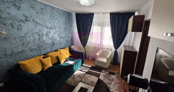 Apartament cu 2 camere, et 1 in Campina