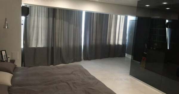 OCAZIE apartament duplex spațios 6 camere, B-dul Unirii,...
