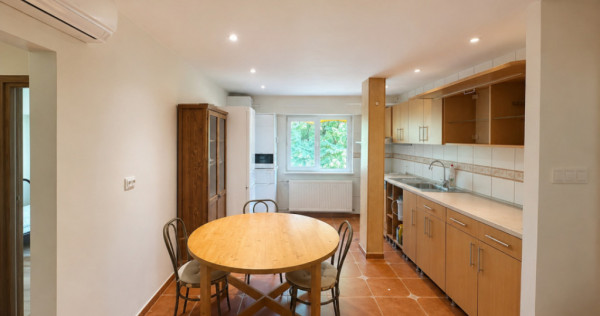 Apartament 3 camere decomandat, 64.67 mp, etaj 1, zona Lăpu