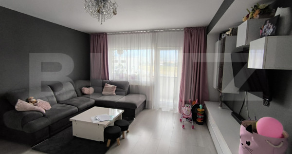 Apartament cu 2 camere, 2 parcari, curte+foisor