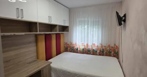 Vanzare apartament 3 camere decomandat