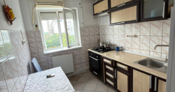 Apartament 2 camere de v&acirc;nzare &icirc;n zona CET &ndash; etaj interm