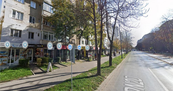 Sp comercial stradal - Bdul Unirii, 14 mp