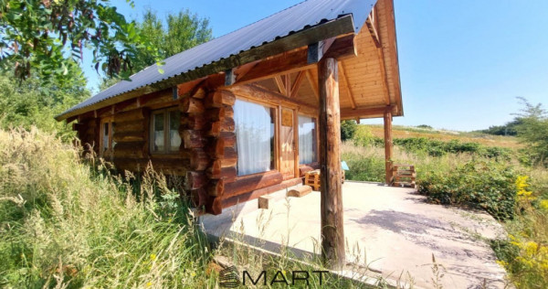 Casa de vacanta cu teren zona Sura Mare