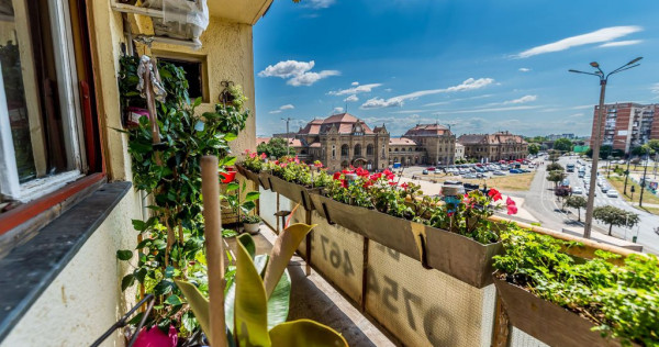 Apartament cu 4 camere decomandat cu vedere panoramica
