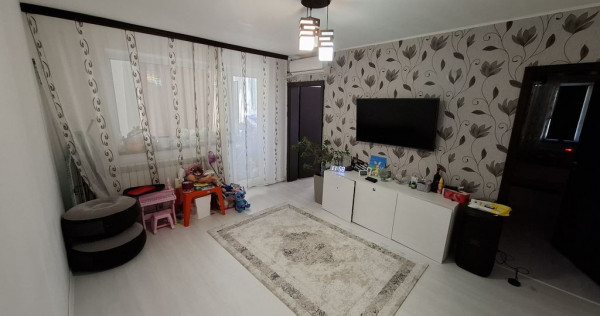 Apartament cu 4 camere renovat centrala gaz Inel II