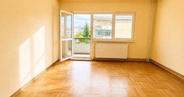Apartament 4 camere suprafata mare zona Scriitorilor Brasov