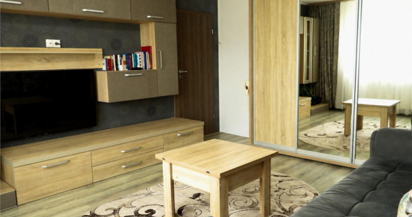 Apartament 2 camere decomandat mobilat si utilat, cu parcare