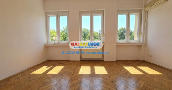 Garsoniera Moderna situata langa metrou Piata Roamana
