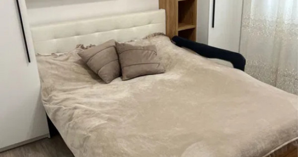 Apartament Cu 3 Camere Decomandate Zona Burdujeni