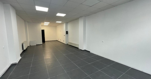 Spatiu comercial/birou, 63 mp, zona Sasar