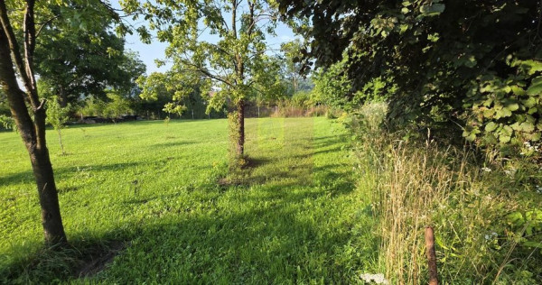 Teren intravilan 1430 mp de vanzare in Brebu