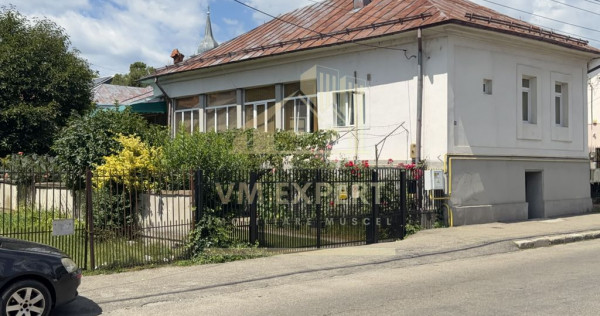 CASĂ 6 CAMERE TEREN 456 MP CENTRU CANPULUNG