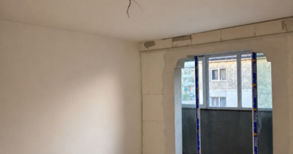 Apartament 2 camere, Bals