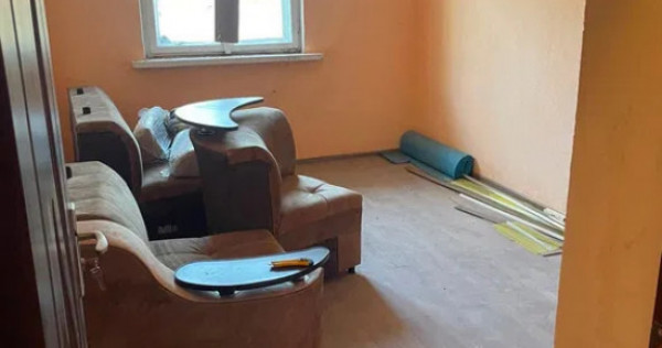 Apartament 2 camere, Bailesti, zona Centrala