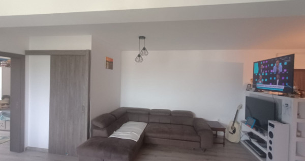Apartament 3 camere, SU 66mp, zona Sub Cetate