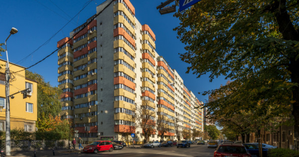 Apartament 4 camere, renovat, nemobilat | Lacul Tei