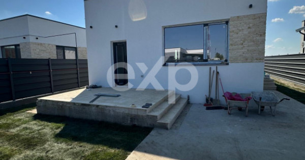 Case mediteraniane , complex 36 case, 3 Camere Clinceni Cent