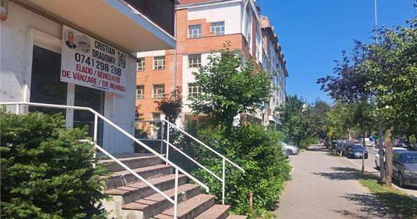 De inchiriat: Spatiu comercial aflat in zona centrala, Sfant