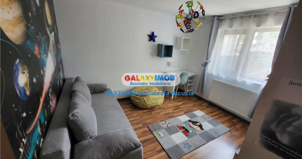 Casa, Str. Rachitei , 4 dormitoare si 1 living, 700 euro
