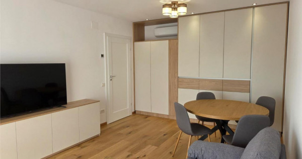 Apartament 3 camere de #238;nchiriat | Urban Plaza Bra#537;o