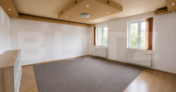 Casa 6 camere, 200 mp, zona Olimpia-Stadion