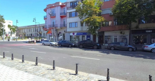 Centru - Bd Tomis 76, apartament cu 2 camere plus garsoni...