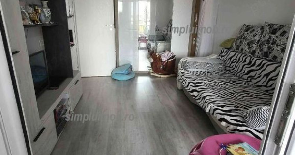 2 Camere Titan + Loc de parcare