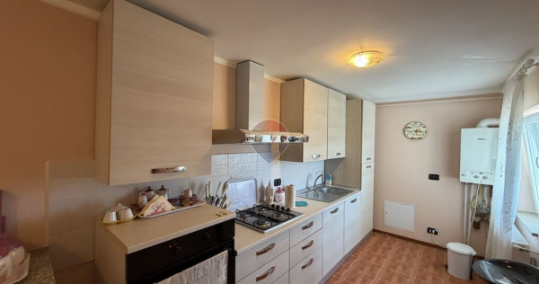 Apartament 3 camere de inchiriat