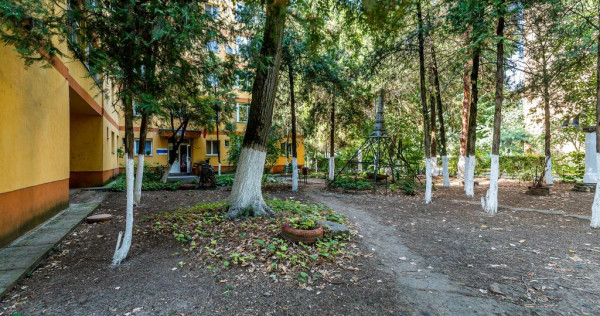 Apartament 3 camere, etaj 1, zonă verde și retrasă Poe...