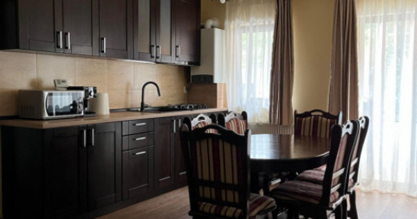 Vand apartament 3 camere 60mp+balcon 10 mp+terasa 20mp zona