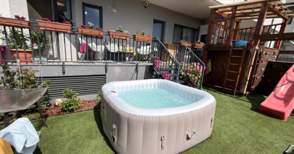 Apartament de vanzare ,3 camere 65 mp /GRADINA 51MP, zona SU