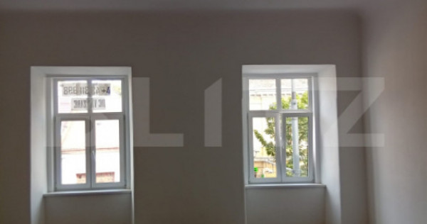 Spatiu doua camere, 75 mp, zona Piata Unirii