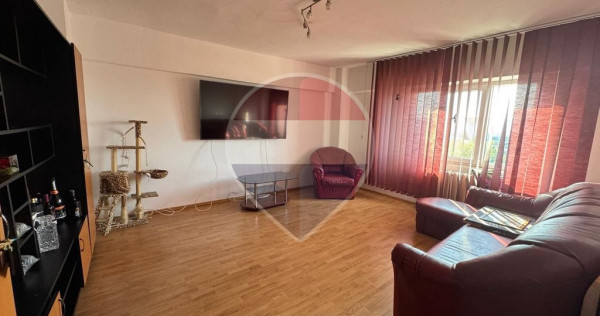 Apartament cu 3 camere in zona sud