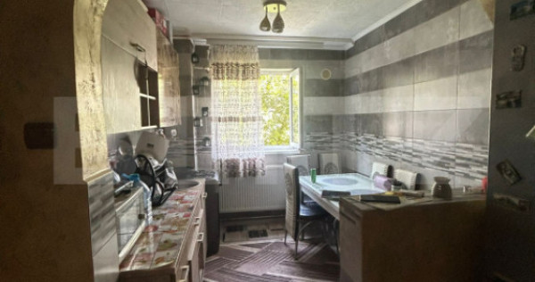 Apartament 2 camere, 44 mp, zona Moreni