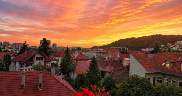 Proprietate cu caracter, regim vila, echipate, panorama mont