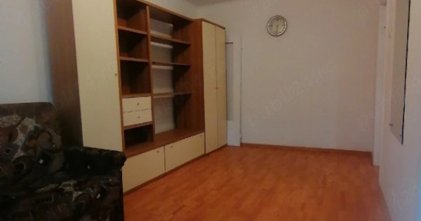 Garsoniera Racadau-pietonal,bloc apartamente,liber,70000 Eur